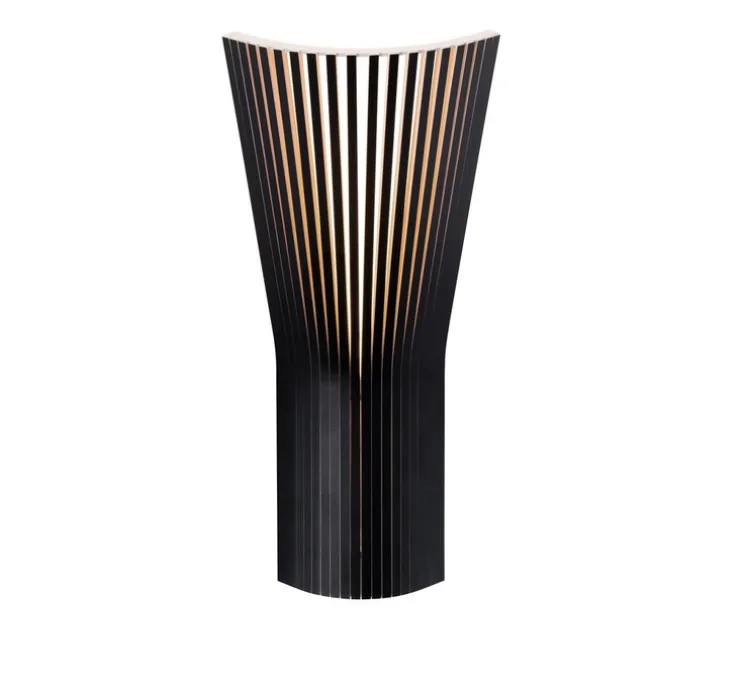 Applique d'angle, Secto 4237 Small, noir, sans câble, Ø21cm, H45cm - Secto Design