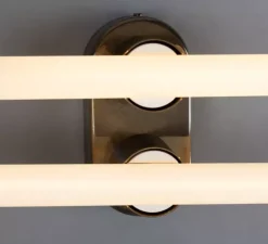 Applique de salle de bain, Valencia Double, laiton antique, L8,5cm, H16cm - Mullan Lighting