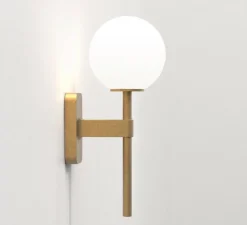 Applique de salle de bain, Tacoma Single, laiton, verre opalin, IP44, L7cm, H27cm - Astro Lighting