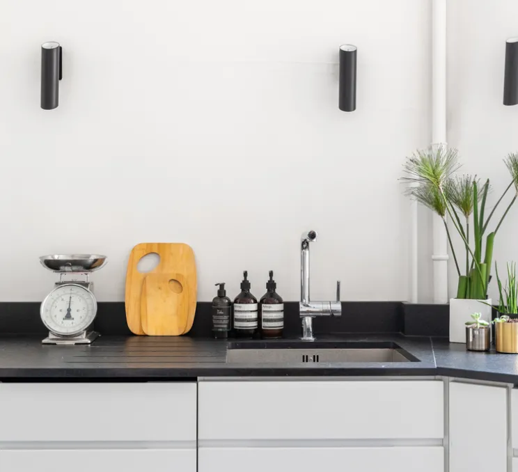 Applique, Link, noir, H22cm, Ø5,6cm - Faro