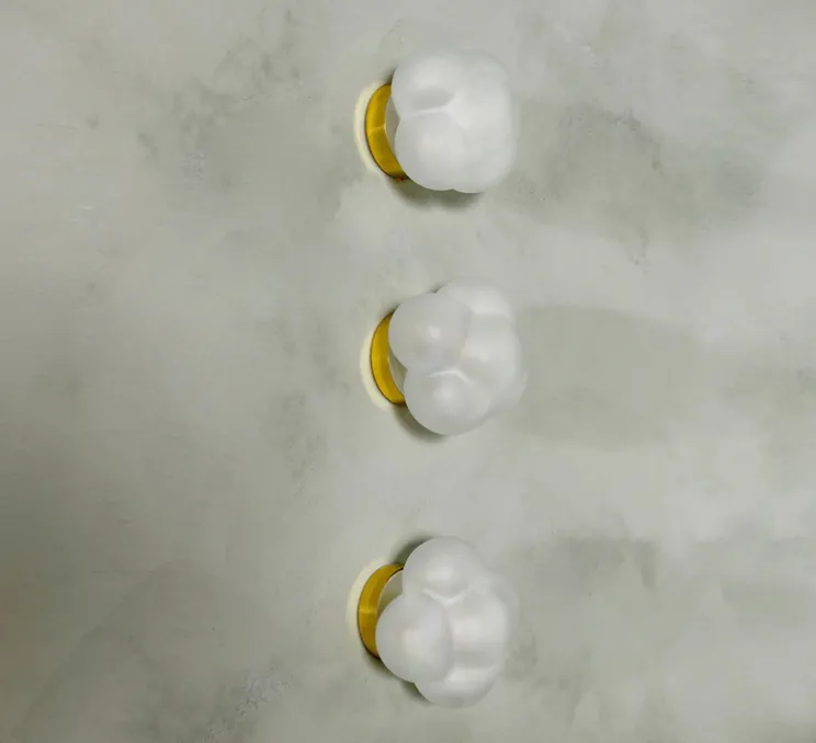 Applique, Mimosa, blanc, laiton , IP44, Ø16,7cm, H14,7cm - Margaux Keller Collections