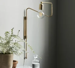 Applique murale, à bras pivotant, Swing, laiton, L70cm - House Doctor