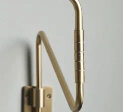 Applique murale, à bras pivotant, Swing, laiton, L70cm - House Doctor