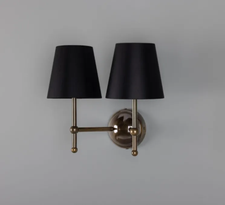 Applique murale, Bursa Double, laiton antique, abat-jour noir, L34cm, H25cm - Mullan Lighting