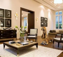 Applique murale, Cropcircle, laiton martelé, brossé et ciré, L30cm, H74cm - Ombre portée