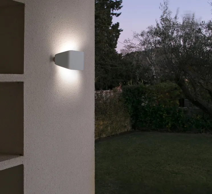 Applique murale d'extérieur, FUTURE, IP44, blanc, L31,5cm, H13,5cm - FARO