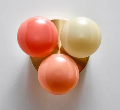 Applique murale, Dot 3x, Abricot, flamant rose, beige clair et laiton brossé, L19cm, H20,5cm - SkLO Studio