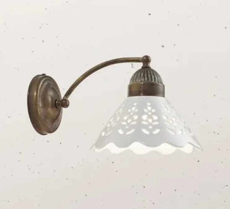 Applique murale, Fior Di Pizzo 17, laiton vieilli, porcelaine blanche, L18,5cm, H15,5cm - Il Fanale