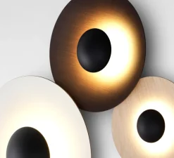 Applique murale, GINGER TRIPLE, chêne, 2700K, 6219lm, H98,2cm - Marset