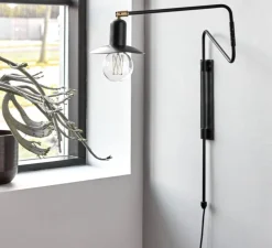 Applique murale, HDSwing, noir, Ø14cm, H63cm - House Doctor