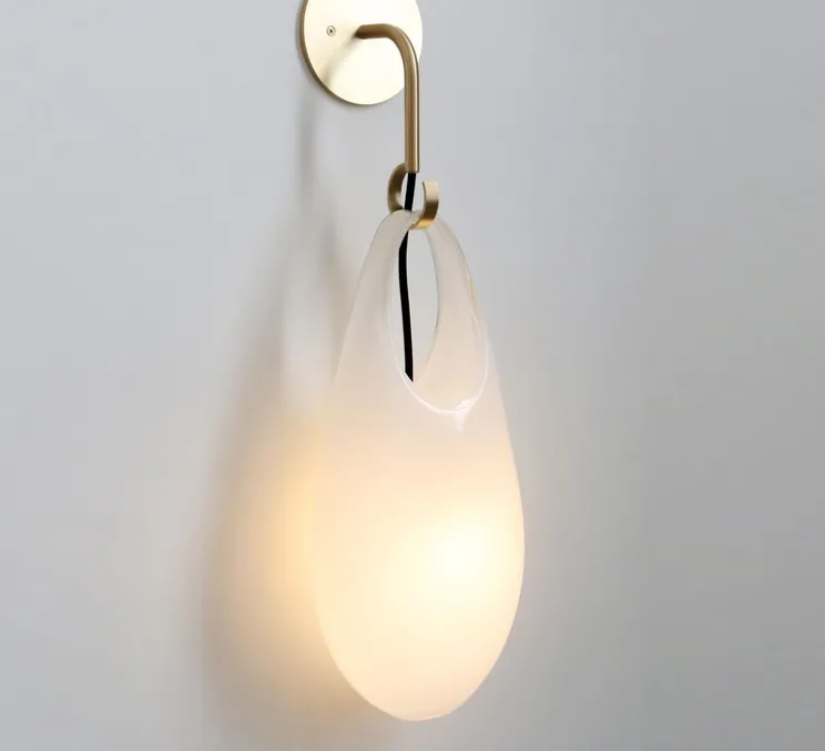 Applique murale, Hold 18, laiton, L20cm, H66cm - Sklo Studio