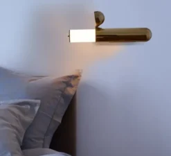 Applique murale, ISP wall RIGHT , laiton, LED, 2700k, L12,1cm, H37,1cm - Dcw editions
