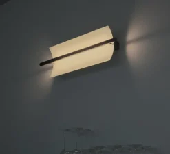 Applique murale, Lamina 45, noir et blanc, LED, dim, 2700K, 375 lm, L18cm, H58,7cm - Santa & Cole