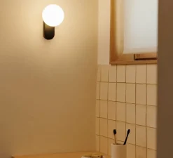 Applique murale, Mabe, noir, IP44, LED, 3000K, 503 lm, L12cm, H19cm - Faro