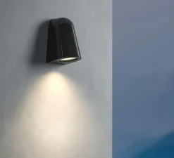 Applique murale, Mast Light Coastal, vernis noir brillant, IP44, Ø8,9cm, H13,7cm - Astro