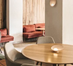 Applique murale, Musa Mural, rose, LED, dim, 2700K, 449 lm, L26cm, H26cm - Vibia