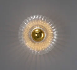 Applique murale, Neith, verre cannelé transparent, laiton satiné, Ø30cm, H30cm - Mullan Lighting