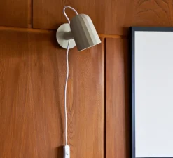 Applique murale, Noc avec câble, blanc cassé, 2800K, 470lm, L11cm, H14cm - HAY