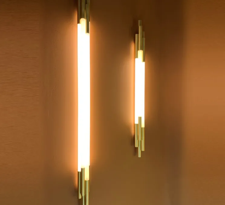 Applique murale, ORG W 1500, blanc, or, 2700K, 1700lm, L150cm, H8,4cm - DCW éditions Paris