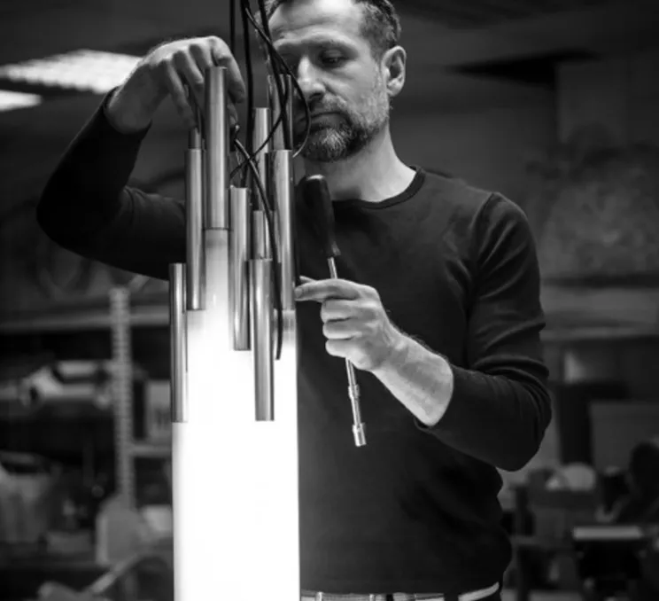 Applique murale, ORG W 1050, blanc, or, 2700K, 1200lm, L105cm, H8,4cm - DCW éditions Paris