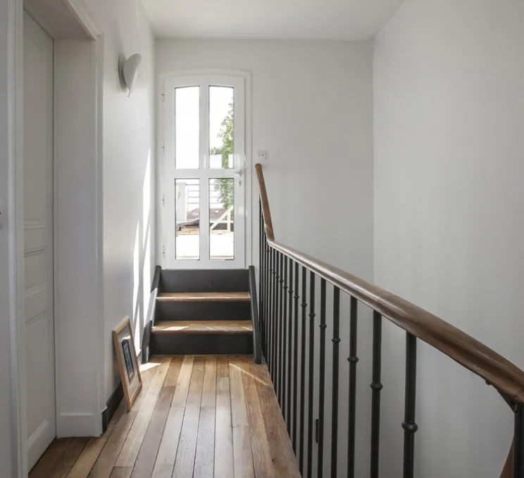 Applique murale, orientable, Ovo, blanc, Ø24cm - FARO