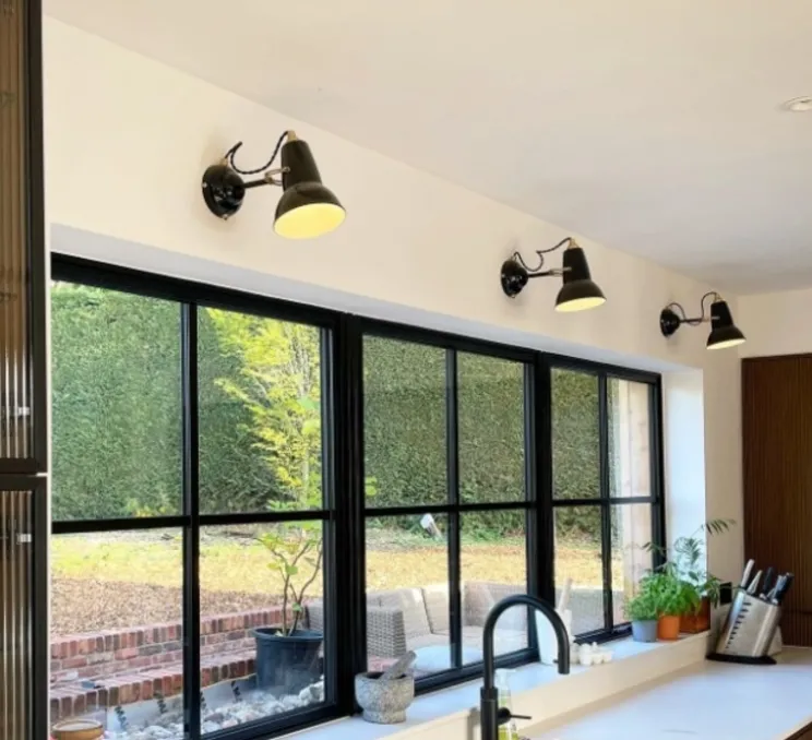 Applique murale, Original 1227, noir et laiton,Ø14cm, H16cm - Anglepoise