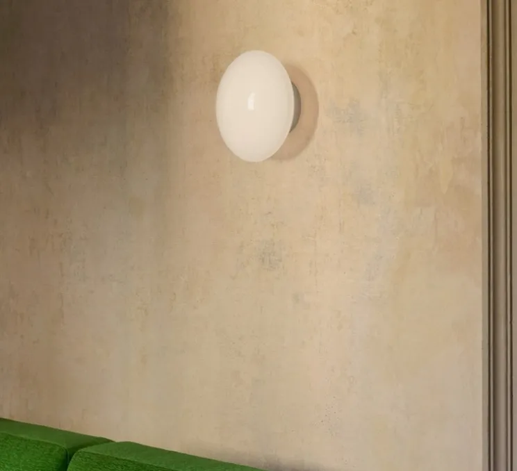 Applique murale ou plafonnier, Mist AP22, blanc opalin, IP44, L25cm, H25cm - Andtradition