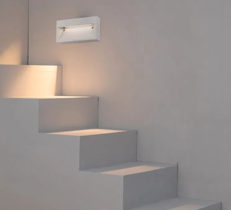 Applique murale, Path, blanc, IP44, 3000K, 390 lm, L20,2cm, H10,5cm - Faro