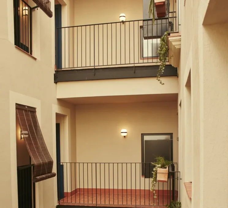 Applique murale, Wally Cestita, noir, IP54, Ø22cm, H24cm - Santa & Cole