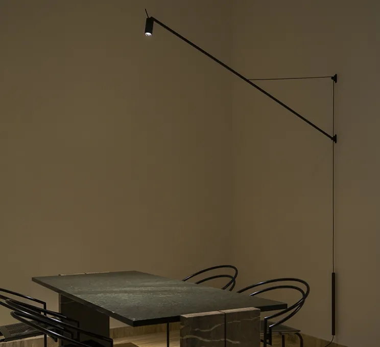 Applique, orientable, Swan, noir mat, LED, 2700K, 839lm, L10cm, H165cm - Nemo Lighting