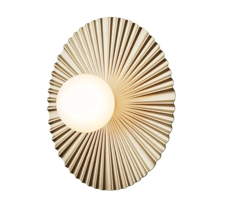 Applique ou plafonnier, Liila Muse Medium, or nordique, IP44, Ø42cm, H17cm - Nuura