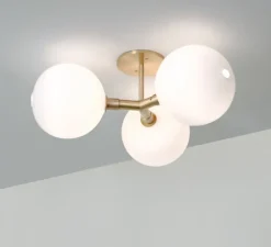 Applique ou plafonnier, Stem x3, Blanc, Laiton brossé, Ø18cm, H54cm - SkLO Studio