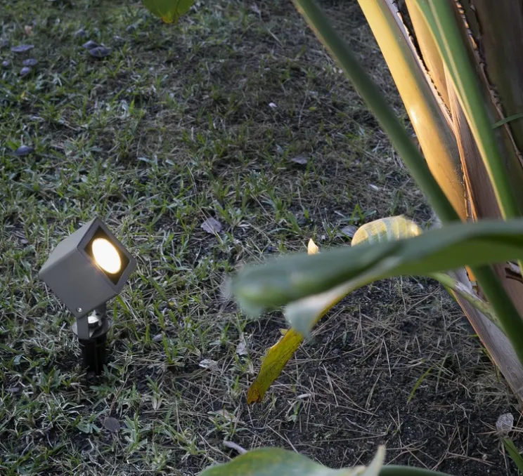 Borne, Sobek, noir, LED, L8cm, H33cm, IP65, 50° - Faro