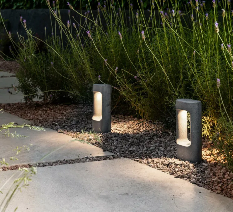 Borne, Totem 285, gris, IP55, LED, 2700K, 370 lm, L15cm, H28,5cm - Faro