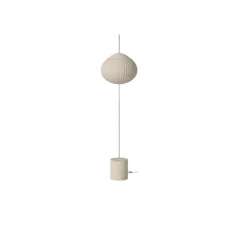 Lampadaire, Acorn, crème mat, abat-jour sable, base travertin, câble ambre, Ø50cm, H243,2cm - Bolia