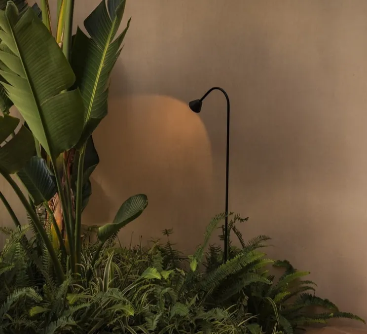 Lampadaire d'extérieur sur piquet, borne, Lily 650, noir, IP65, LED, 2700K, 154 lm, Ø8,5cm, H65cm - Faro