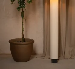 Lampadaire, Kolumno, Marbre noir, câble noir, Ø60cm, H176cm - Simone & Marcel