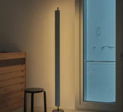 Lampadaire, Lámina 165 , noir, LED, dim, 2700K, 1484 lm, Ø21cm, H187,5cm - Santa & Cole