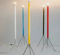 Lampadaire, Luminator, rouge, Ø60cm, H189cm - Flos