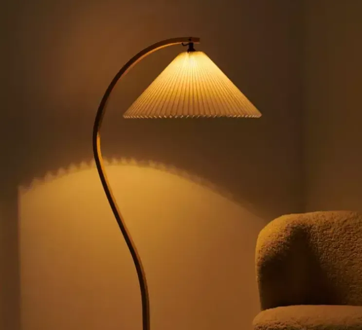 Lampadaire, Timberline, Réédition, blanc, Ø55cm, H151cm - Gubi
