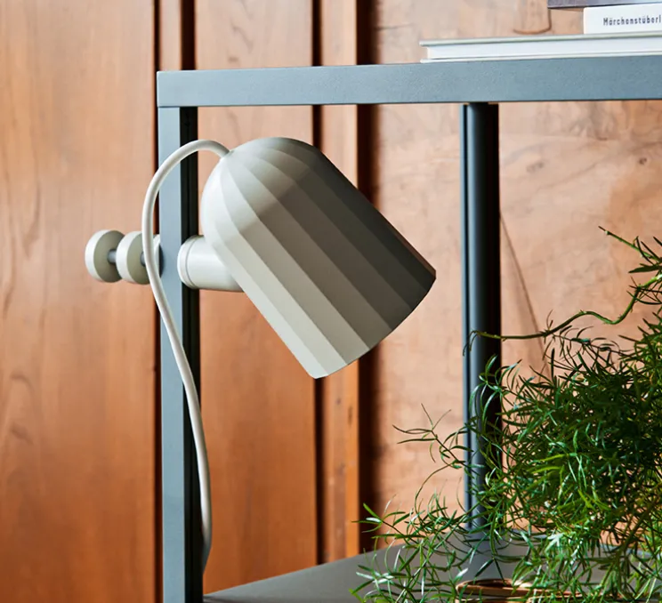 Lampe à pince, Noc avec câble, blanc cassé Pantone 1C, L10cm, H22cm - Hay