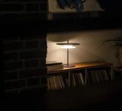 Lampe à poser, Aeroplan, noir, LED, 3000K, 1400 lm, Ø32cm, H35cm - Loftlight