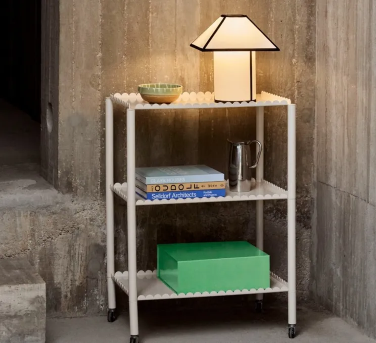 Lampe à poser, Ava Pyramid 290, blanc et noir, L29cm, H32cm - HAY