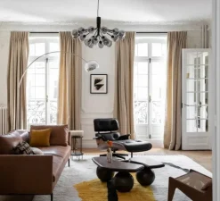 Lampe à poser, Chiara, aluminium et blanc, bordure anthracite, L28cm, H41cm - Flos
