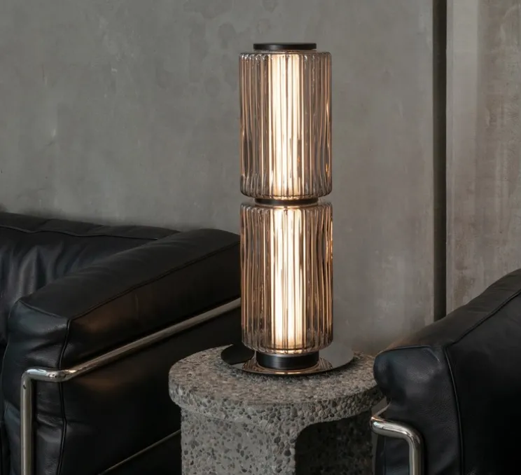 Lampe à poser, Column 175, carbone, LED, dim, 1800-3000K, 1422 lm, Ø20cm, H60cm - A-N-D