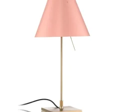 Lampe à poser, Costanzina, abat-jour rose avant-gardiste, pied laiton, Ø26cm, H51cm - Luceplan