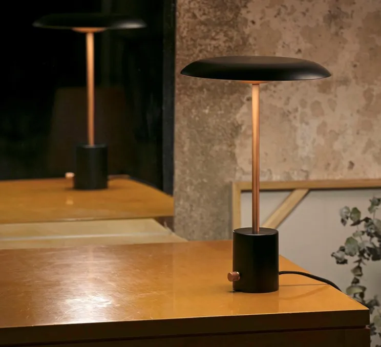 Lampe à poser, Hoshi, noir, cuivre brossé, 3000K, 930lm, H40cm, Ø26cm - faro