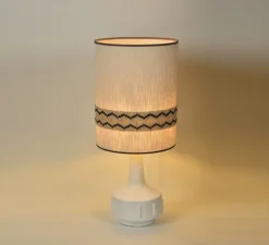 Lampe à poser, Jimmy L, blanc, beige et galon à motif, Ø32cm, H83cm - Market Set
