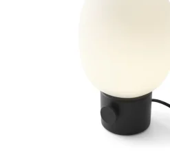 Lampe à poser, JWDA , noir, opalin mat, Ø17cm, H29cm - Audo Copenhagen