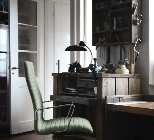 Lampe à poser, Kaiser Idell 6631-T Luxus, noir brillant, L28,5cm, H42,5cm - Fritz Hansen